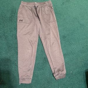Women’s Under Armor sweatpants
